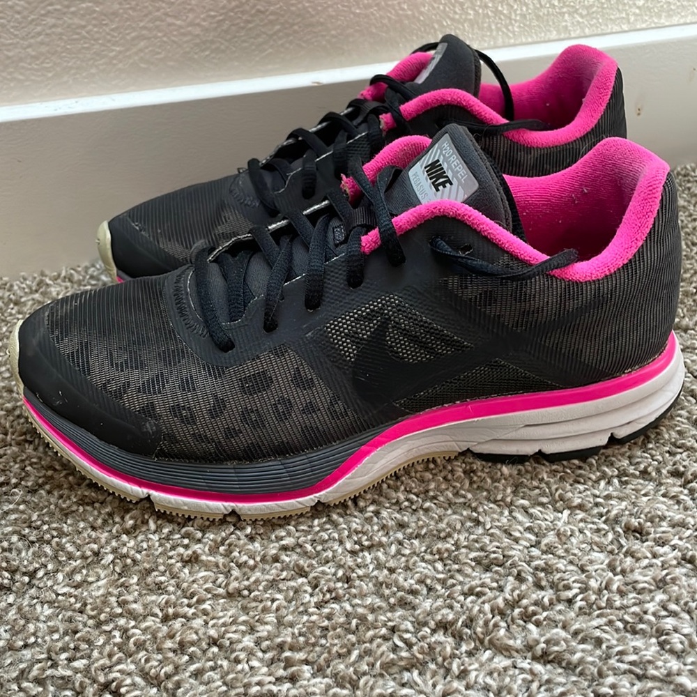 Nike Zoom Leopard Running Shoes